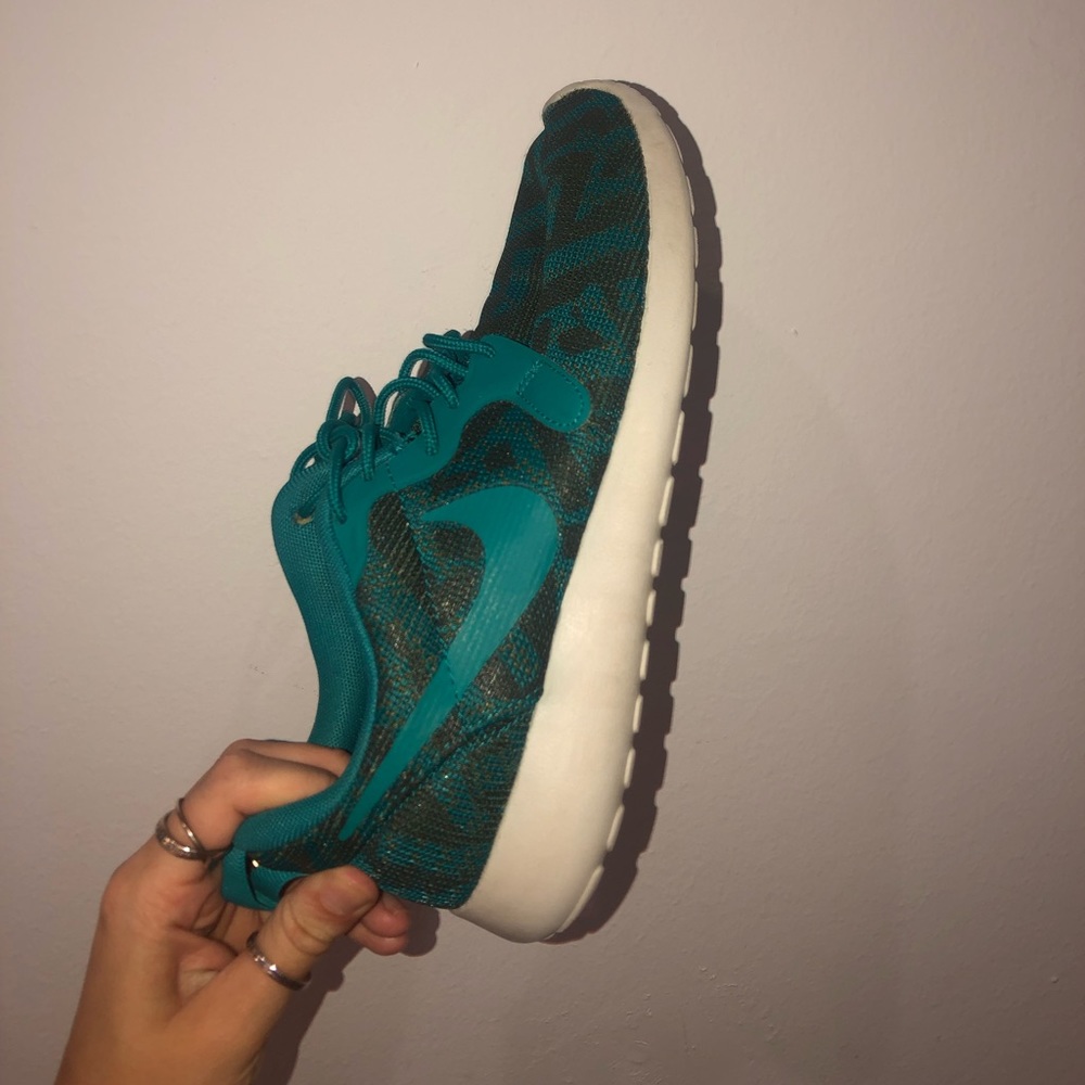 NIKE ROSHE - Picture 3 of 4